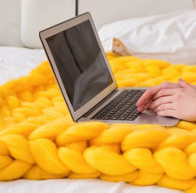 Load image into Gallery viewer, &quot;Jumbo Knit&quot; Wool Blanket
