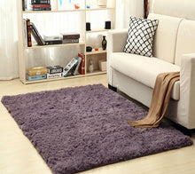 Load image into Gallery viewer, &quot;Super Shag&quot; Modern high-pile shag rug